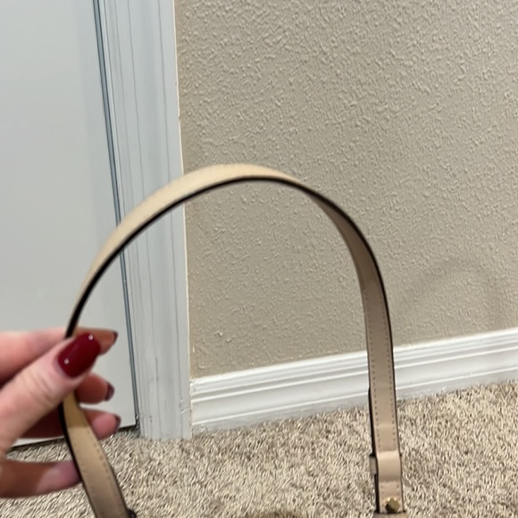 Michael Kors Purse - Picture 5 of 9